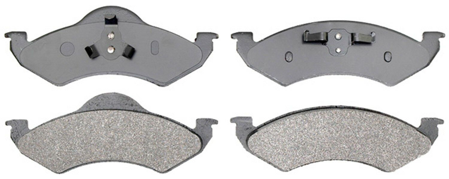  Quality assurance Front brake pads  D820 05016167AB for DODGE Dakota Durango